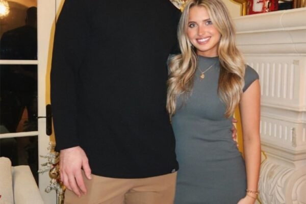 Mark Andrews Wife